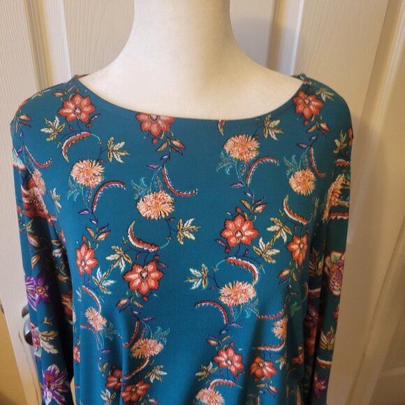 Susan Graver Printed Liquid Knit Tunic w/ Lace Trimmed Sleeves A310087 EUC M - Picture 5 of 12